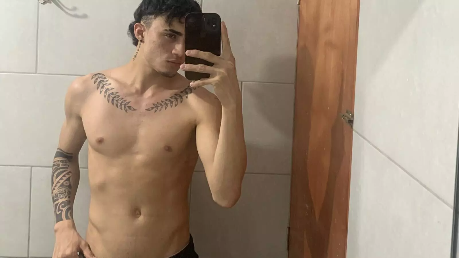 JackVilla's Live Nude Chat