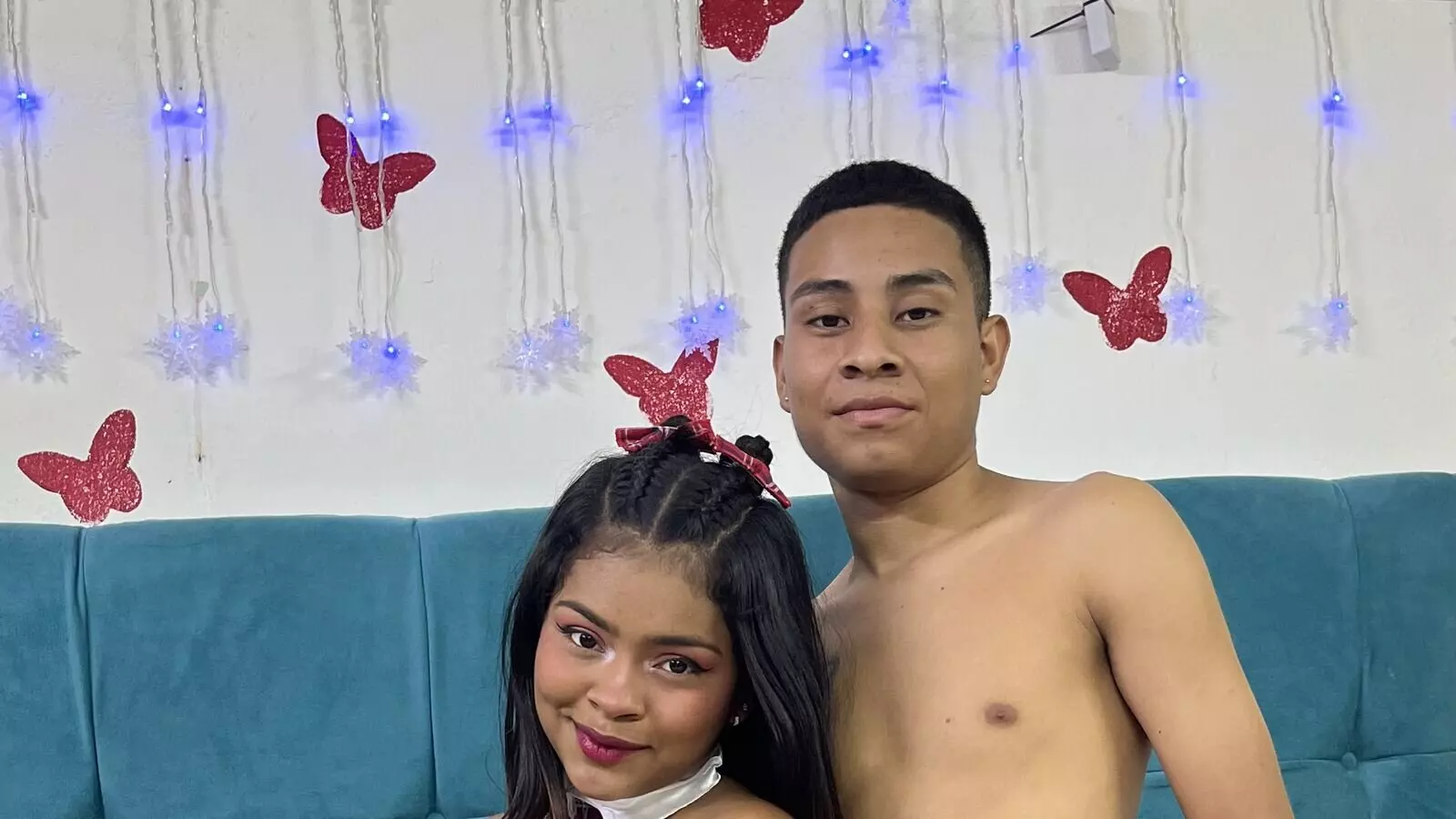 KerryAndDilan's Live Nude Chat