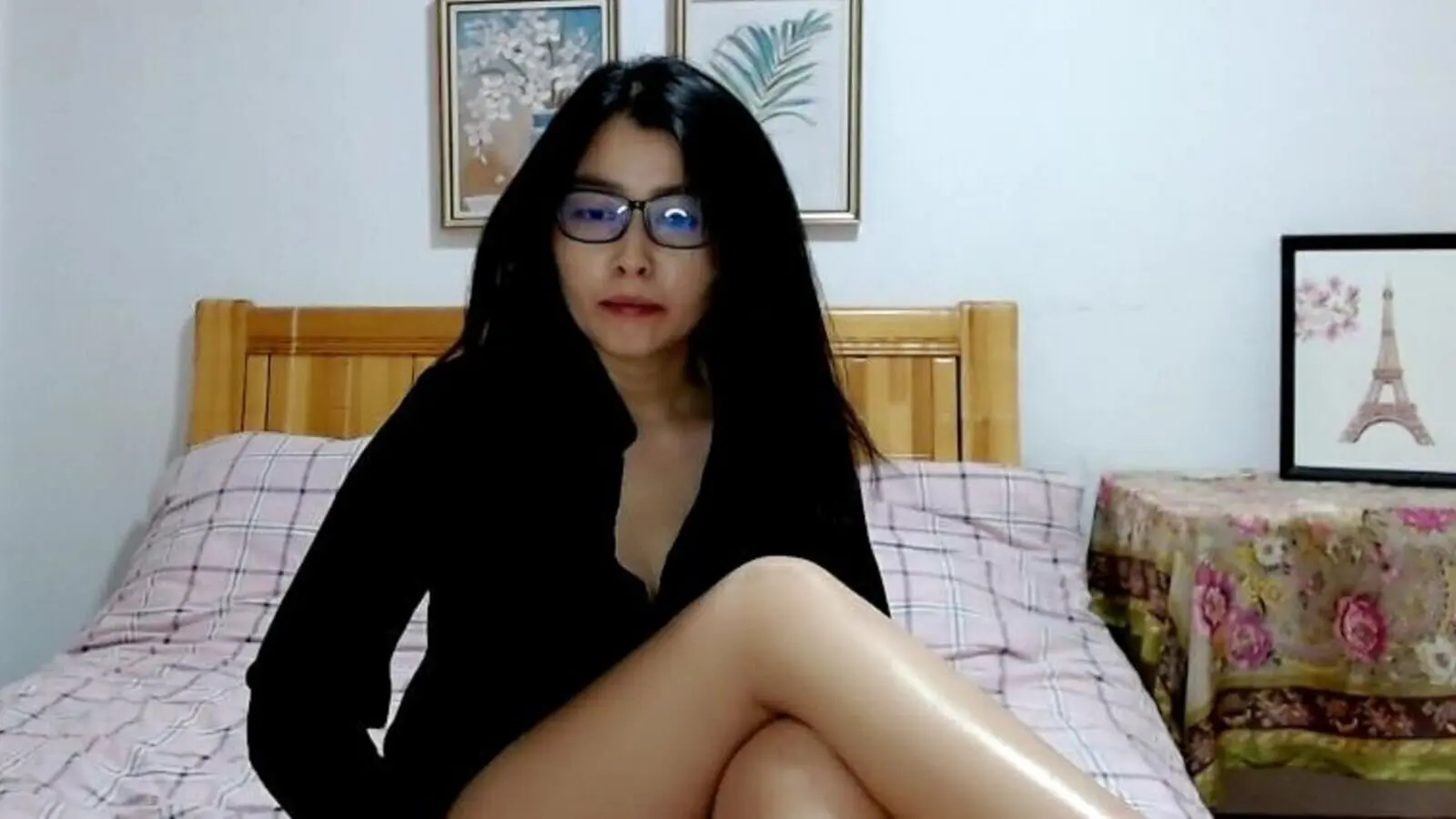 LinaZhang's Live Nude Chat