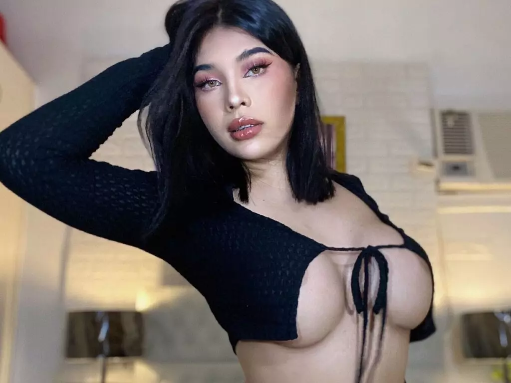 LiyanaMargot's Live Nude Chat